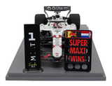 (Pre-Order) 1:18 2025 Max Verstappen -- Japanese GP Winner -- #1 Red Bull RB21 -- Spark F1