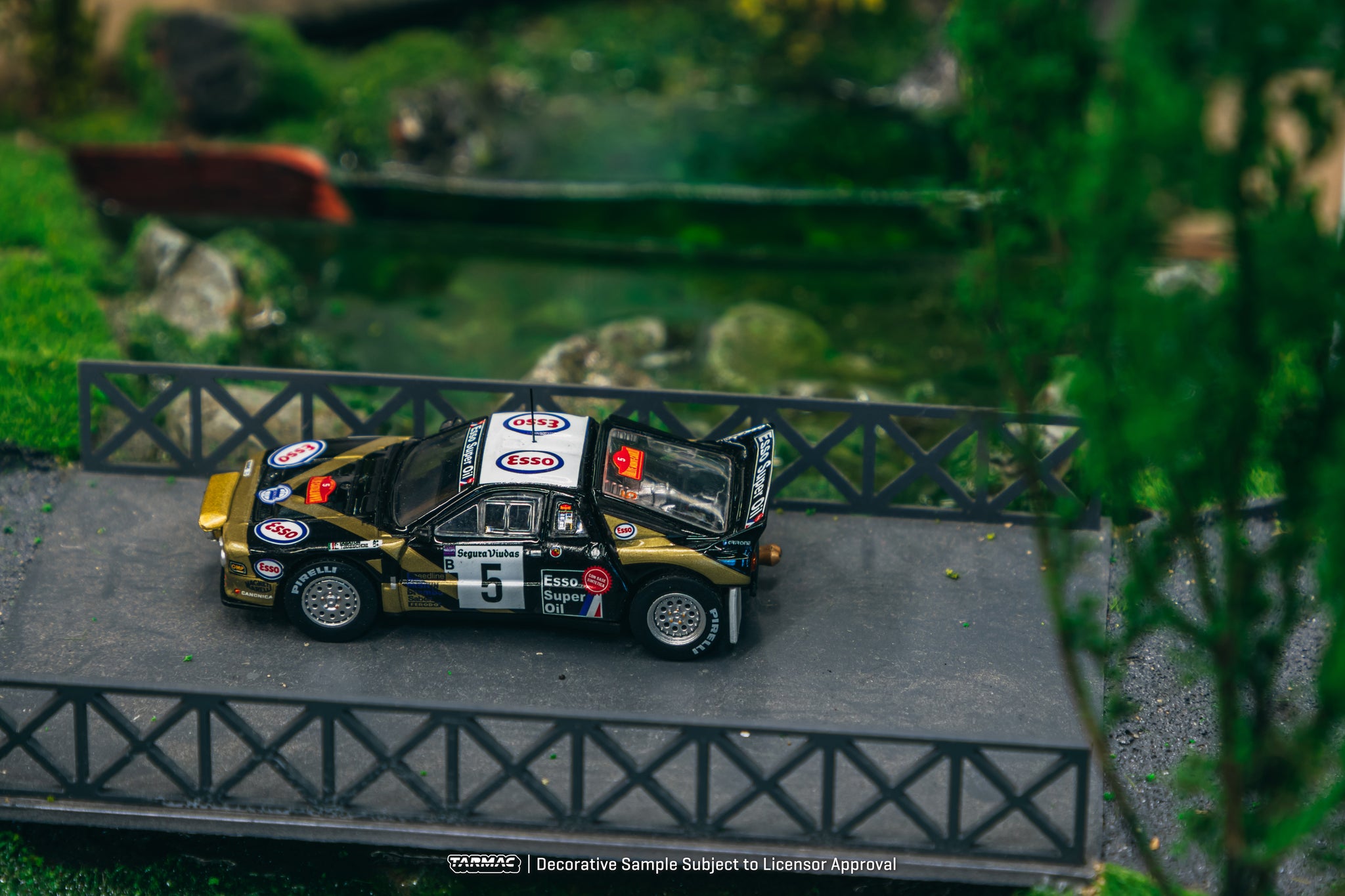 Tarmac Works 1/64 🇨🇵 Lancia 037 Rally TEXACO 1985