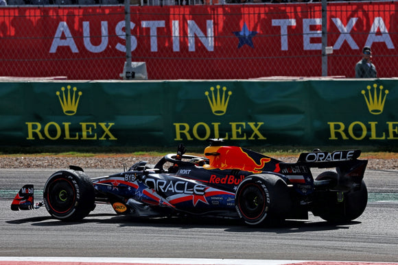 (Pre-Order) 1:18 2023 Max Verstappen -- Austin GP -- #1 Red Bull Racing RB19 -- Bburago F1