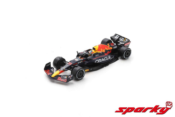 1:64 2022 Sergio Perez -- #11 Red Bull RB18 -- Spark F1