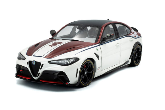 1:18 Alfa Romeo Giulia GTAm 2023 -- White/Maroon -- Solido
