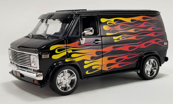 【激レア】Chevrolet Chevy Van 1/18 ミニカー　廃盤品 1:18 1976 Chevrolet G-Series Van -- The Hot Box (Black w/Flames) -- AC