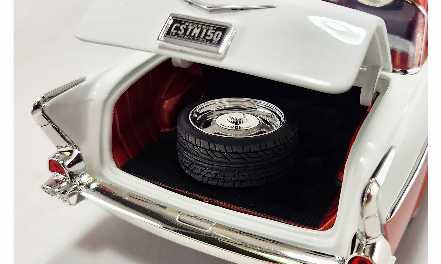 Miniature CHEVROLET BEL AIR 1957 Custom Cruiser - ACME Échelle 1/18 - Neuf