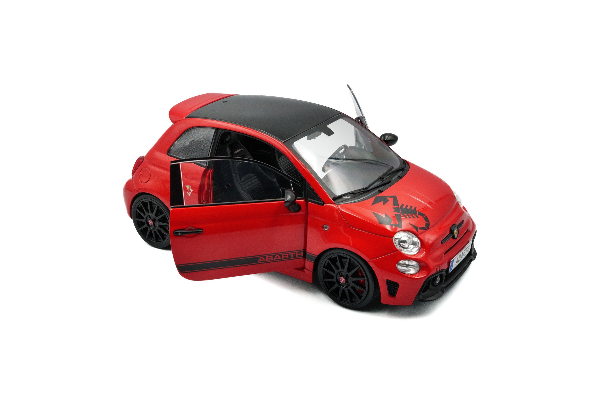 1:18 Fiat F595 Abarth 2022 -- Rosso Maranello (Red) -- Solido