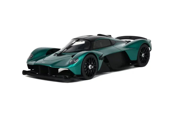 1:18 2021 Aston Martin Valkyrie -- Racing Green -- GT Spirit