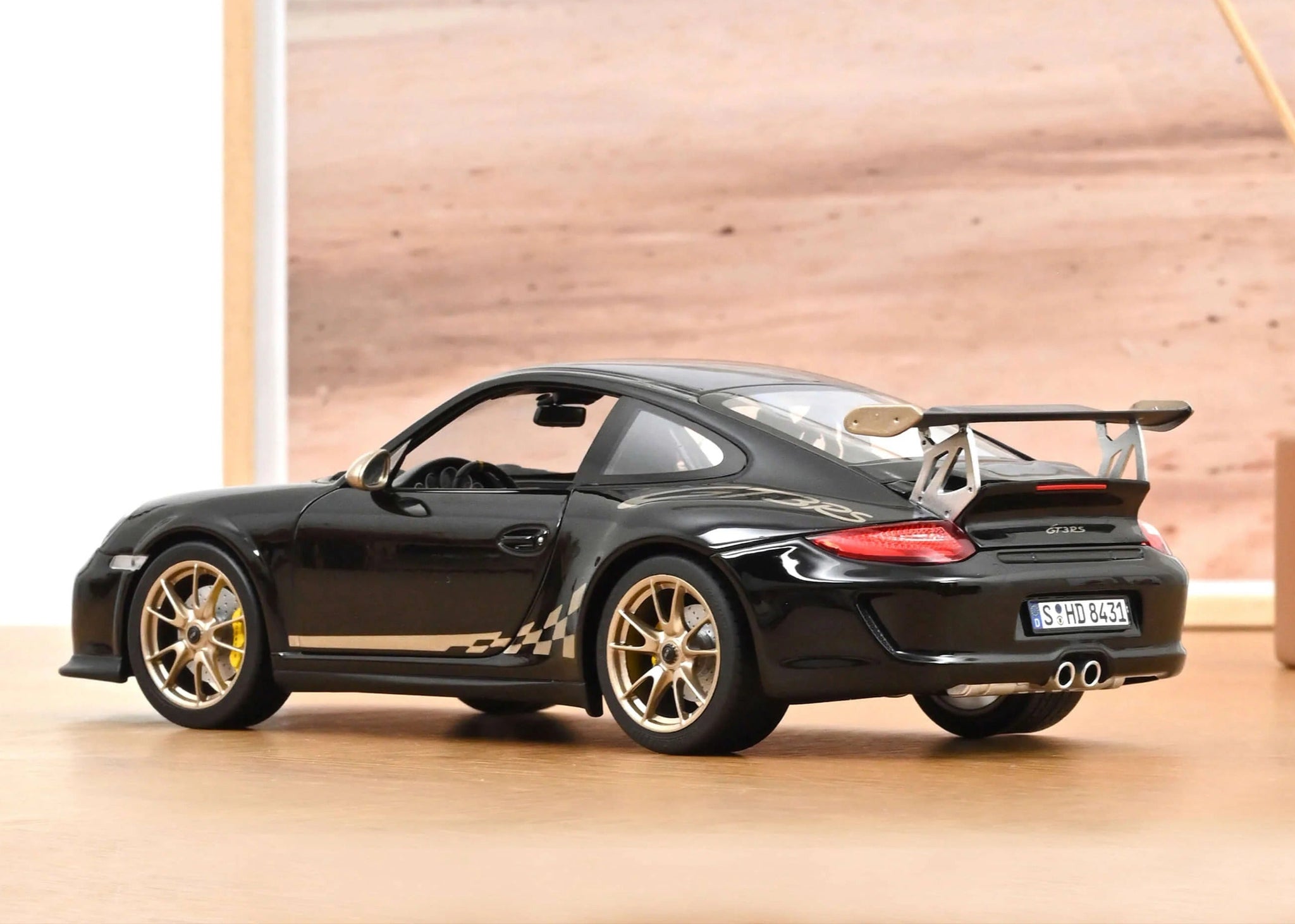 PORSCHE 911 (997) GT3 RS AutoArt Black / Orange - 1/18 EUR 190,00 PORSCHE 911 (997) GT3 RS AutoArt Black / Orange - 1/18 EUR 190,00