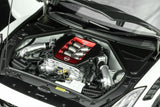 (Pre-Order) 1:18 Nissan GTR NISMO (R35) Special Edition 2022 -- Brilliant White Pearl -- Motorhelix M83526