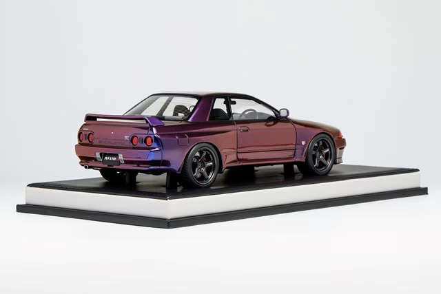 1:18 Nissan R32 Skyline GTR Customised -- Midnight Purple -- Motorheli