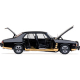 1:18 Holden HX Monaro GTS Sedan -- Tuxedo Black -- Classic Carlectables