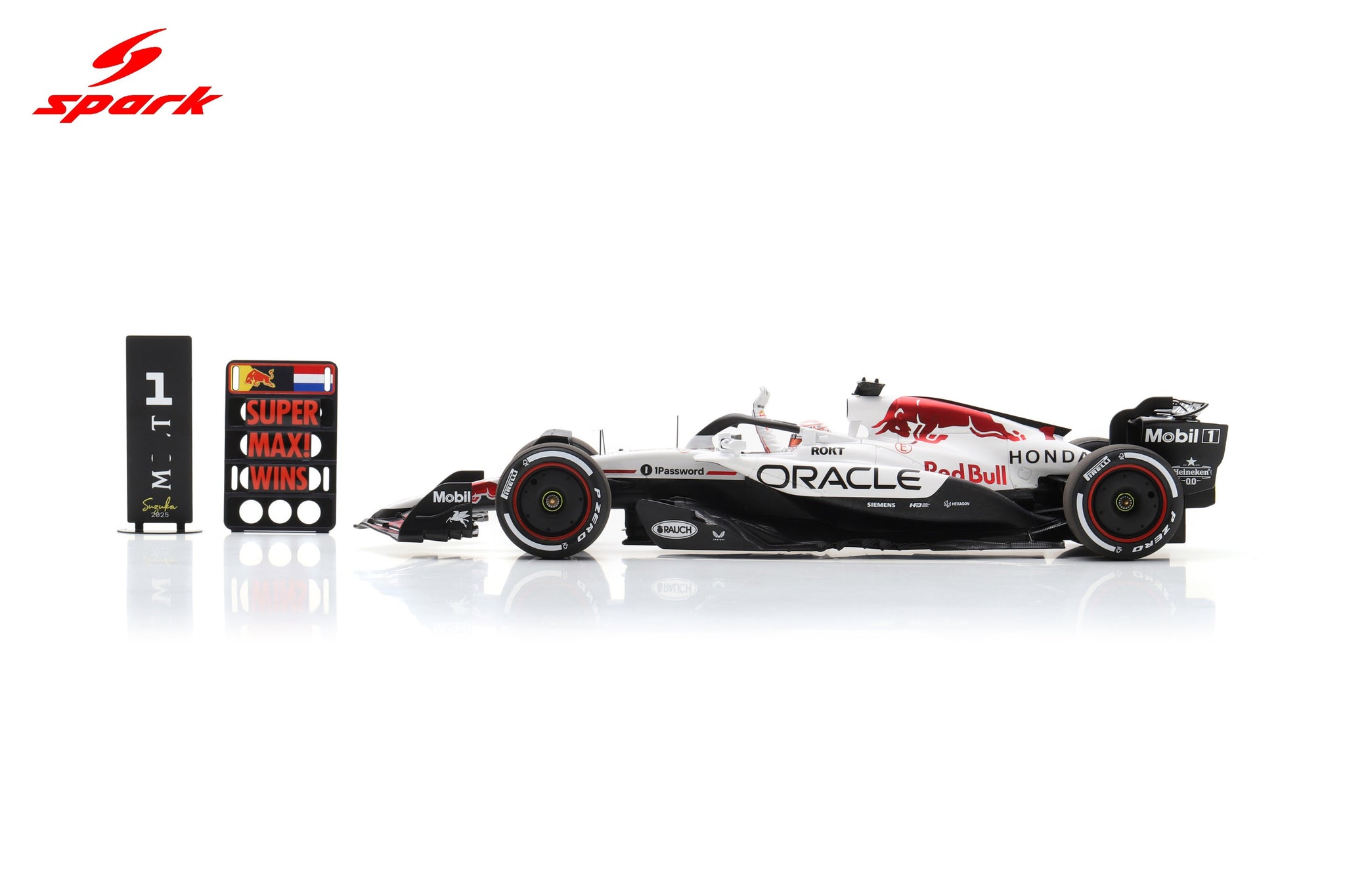 1:18 2025 Max Verstappen -- Japanese GP Winner -- #1 Red Bull RB21 --