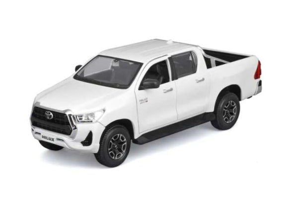 1:27 Toyota Hilux 2023 -- White -- Maisto 1:24 32920