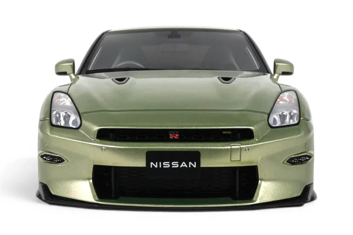 (Pre-Order) 1:18 Nissan GT-R (R35) Premium Edition T-Spec -- Millenniu