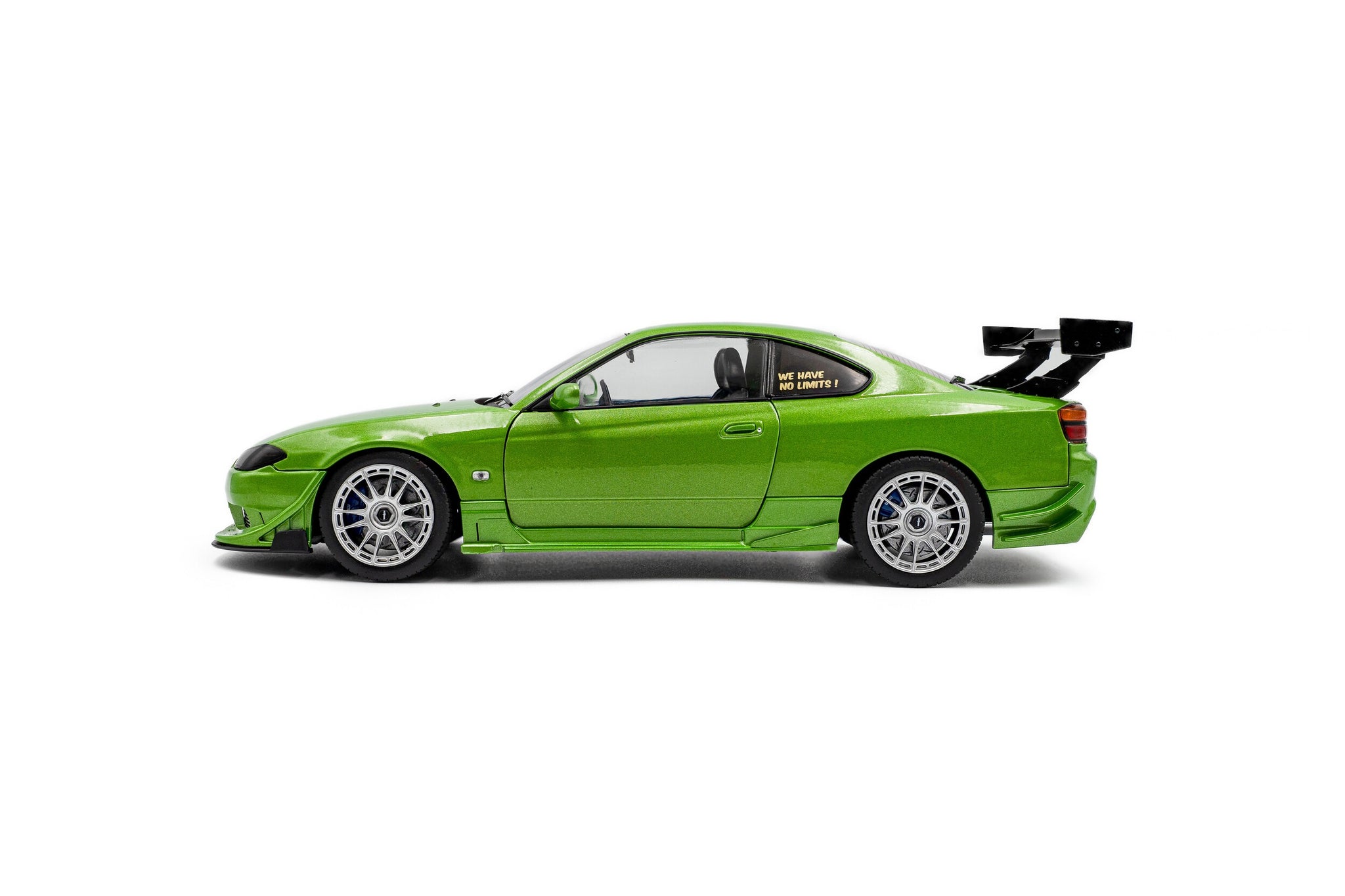 1:18 Nissan Silvia S15 Spec-R Aero 1999 -- Green -- Solido
