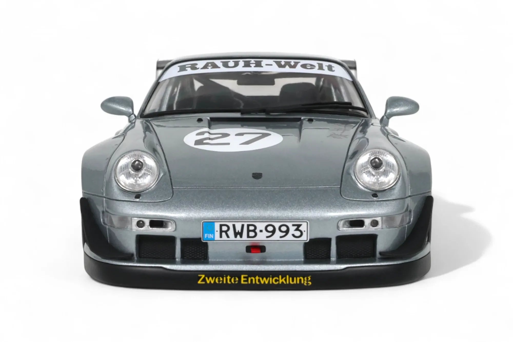 1:18 RWB 993 -- #27 Silver 