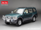 1:18 Mitsubishi Pajero V73 -- Green Metallic -- Sunstar