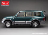 1:18 Mitsubishi Pajero V73 -- Green Metallic -- Sunstar