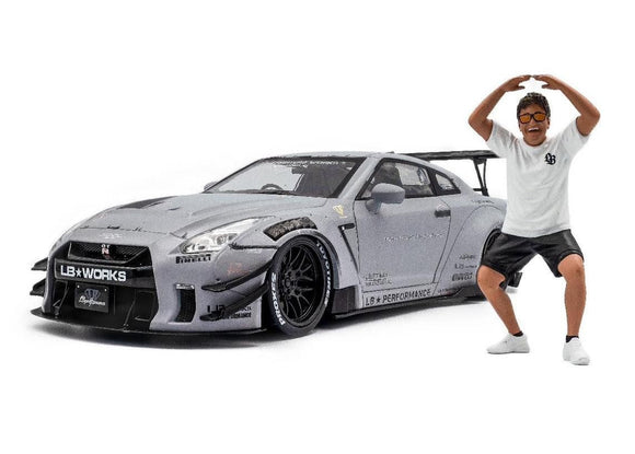 1:18 Nissan R35 GTR Liberty Walk w/Wataru Kato Figurine Street Fighter -- Solido