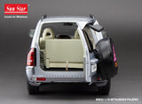 1:18 Mitsubishi Pajero V73 -- Cool Silver -- Sunstar