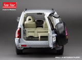 1:18 Mitsubishi Pajero V73 -- Cool Silver -- Sunstar