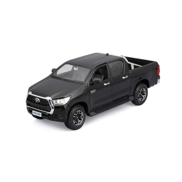 1:27 Toyota Hilux 2023 -- Black -- Maisto 1:24 32920