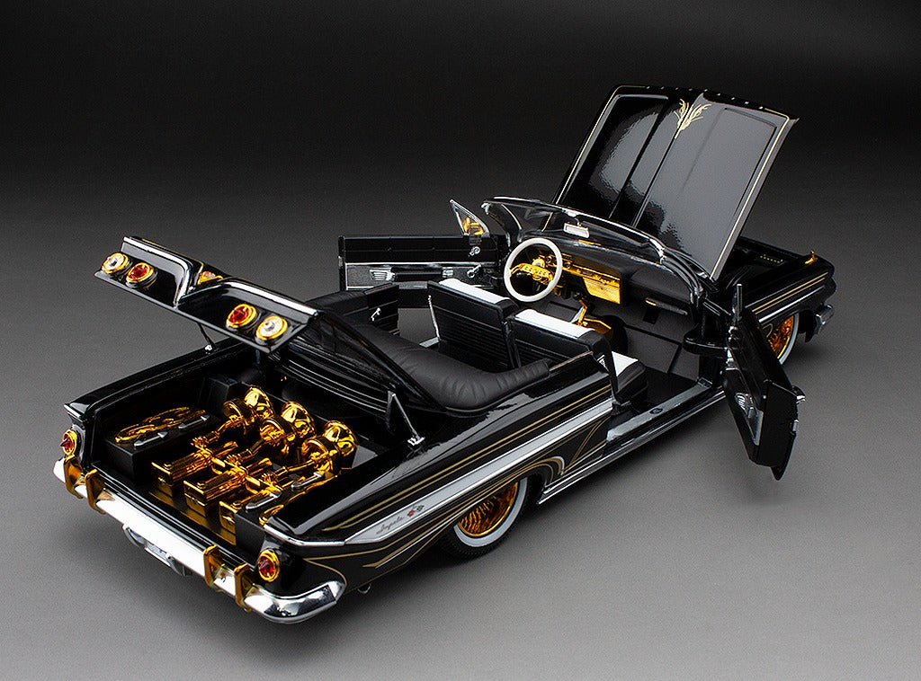 1:18 1961 Chevrolet Impala Convertible Lowrider - Black w/Gold Accents