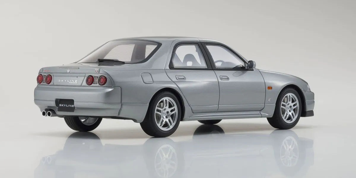 1:18 Nissan Skyline R33 GT-R Sedan Autech -- Silver -- Kyosho: Samurai