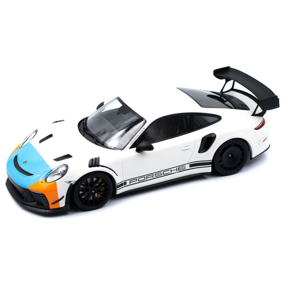 1:18 Porsche 911 GT3 RS MR Manthey -- White w/Black Wheels -- Minichamps