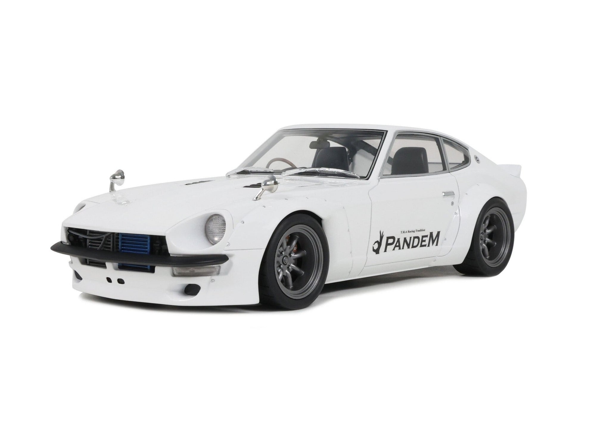 Pre-Order) 1:18 Nissan Fairlady Z PANDEM -- White -- Ottomobile