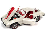 1:18 1967 Chevrolet Corvette 427 Coupe -- White w/Red Stripe -- American Muscle