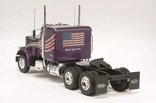1:25 Peterbilt 359 Conventional Tractor Truck -- PLASTIC KIT -- Revell