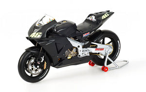 1:12 2002 Valentino Rossi -- #46 Honda RC211V -- Pre-Season Test -- Mi