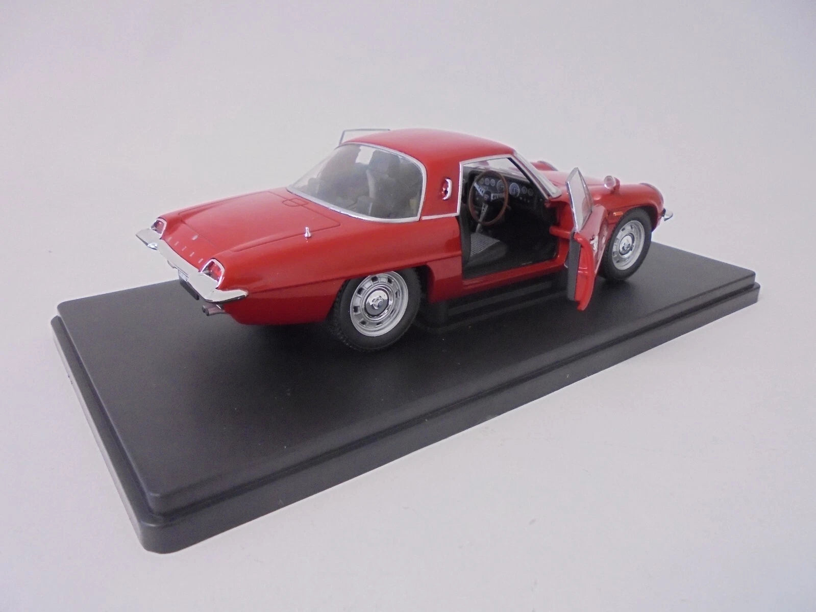 1:24 Mazda Cosmo Sport 1968 -- Red -- Atlas/Edicola