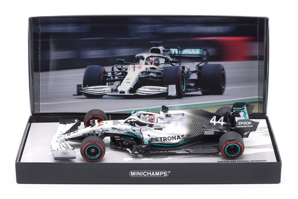 1:18 2019 Lewis Hamilton -- World Champion (German GP) -- Minichamps F1 RARE
