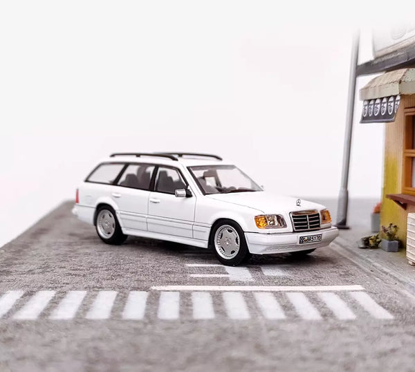 Mortal 1/64 Scale E-Class S124 Wagon Silver2 Diecast Car Model Toy Mortal 1/64 Scale E-Class S124 Wagon Silver2 Diecast Car Model Toy