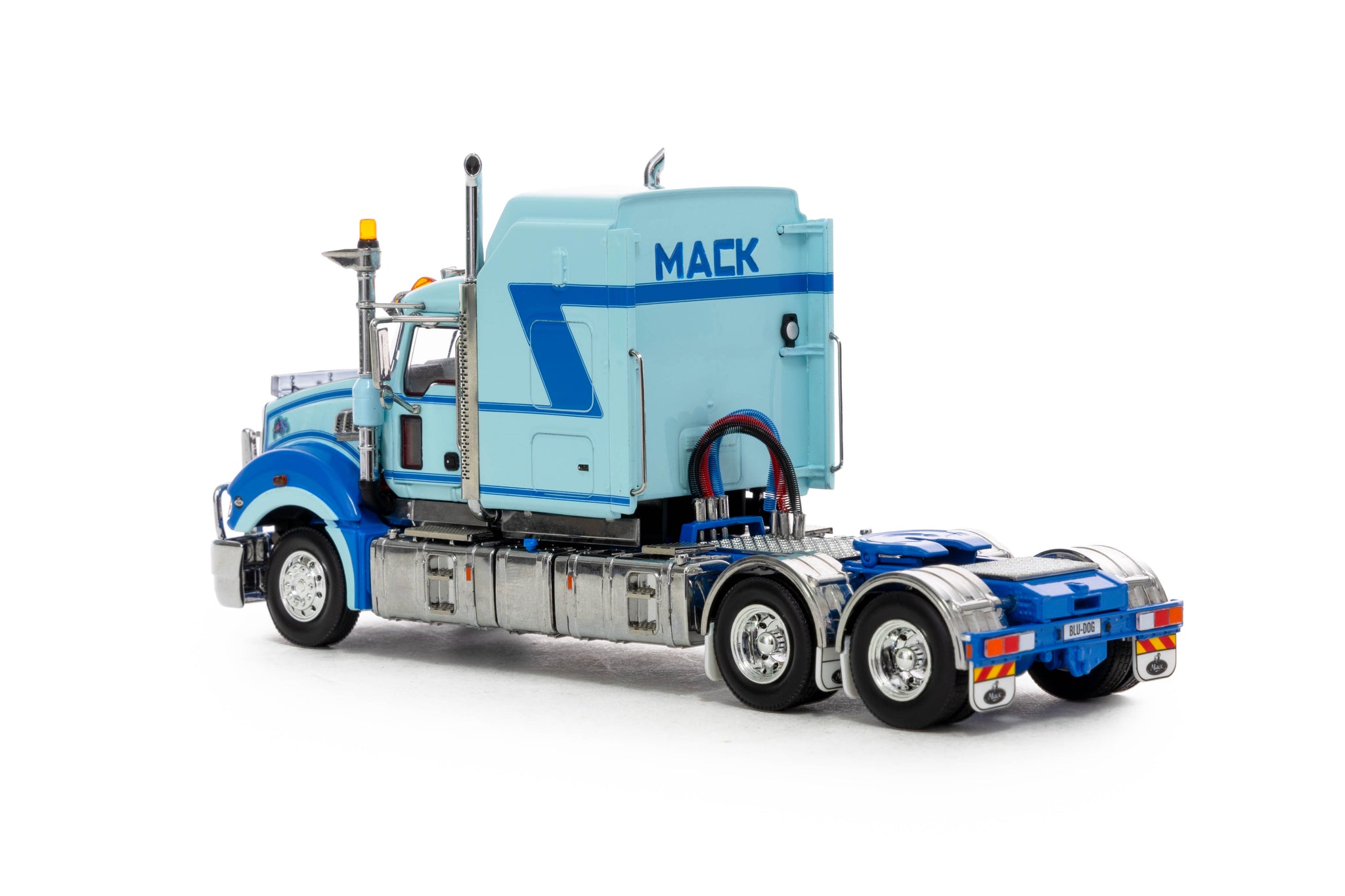 1:50 Mack Late Edition SuperLiner -- Light Blue/Blue -- Drake Truck Z0
