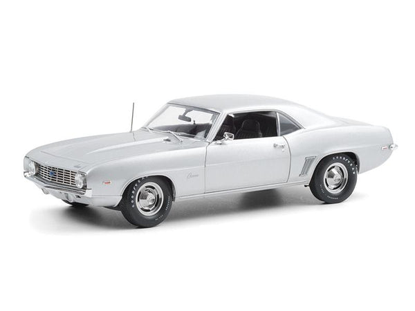 1:18 1969 Chevrolet Camaro ZL1 Silver -- Barret Jackson Scottsdale --