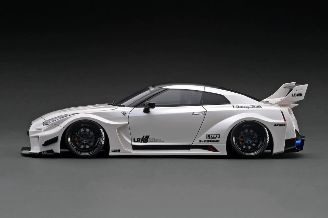 1:18 Nissan GT-RR R35 LB-Silhouette WORKS -- White -- Ignition Model I