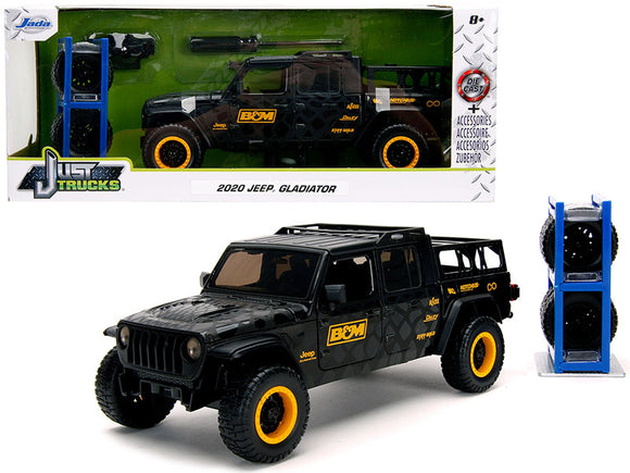 1:24 2020 Jeep Gladiator Pickup -- B&M Black w/Extra Wheels -- JADA: Just Trucks