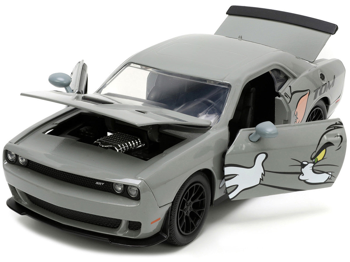 1:24 Tom & Jerry w/ 2015 Dodge Challenger SRT Hellcat -- Warner Bros -