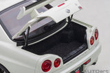 1:18 Nissan Skyline GT-R (R34) V-Spec II -- White Pearl -- AUTOart 77406