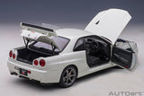 1:18 Nissan Skyline GT-R (R34) V-Spec II -- White Pearl -- AUTOart 77406