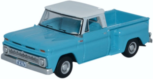 1:87 (HO) 1965 Chevrolet Stepside Pick Up -- Light Blue/White -- Oxford