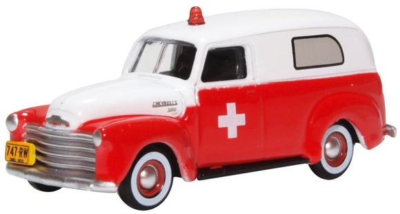 1:87 (HO) 1950 Chevrolet Panel Van -- Ambulance -- Oxford