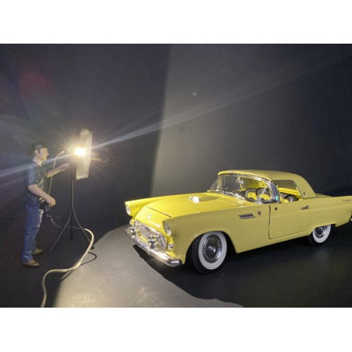 1:18 Photographer Lighting Kit (Set of 2) -- Light up LEDs -- American Diorama