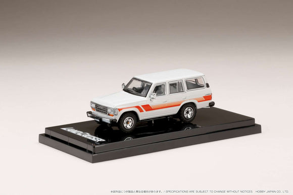 1:64 Toyota Land Cruiser 60 GX 1988 -- White -- Hobby Japan
