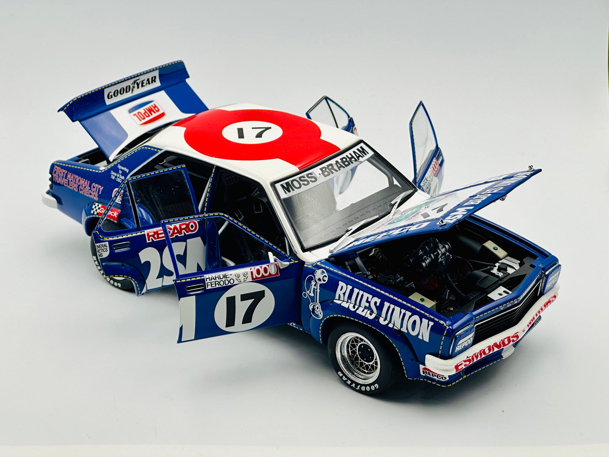 1:18 1976 Brabham/Moss Bathurst -- Holden LH Torana L34 SLR 5000 -- Bi