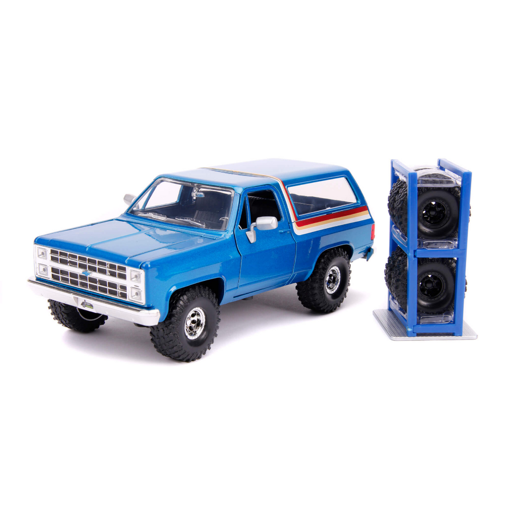 1:24 1980 Chevrolet K5 Blazer -- Blue w/Extra Wheels -- JADA: Just Tru