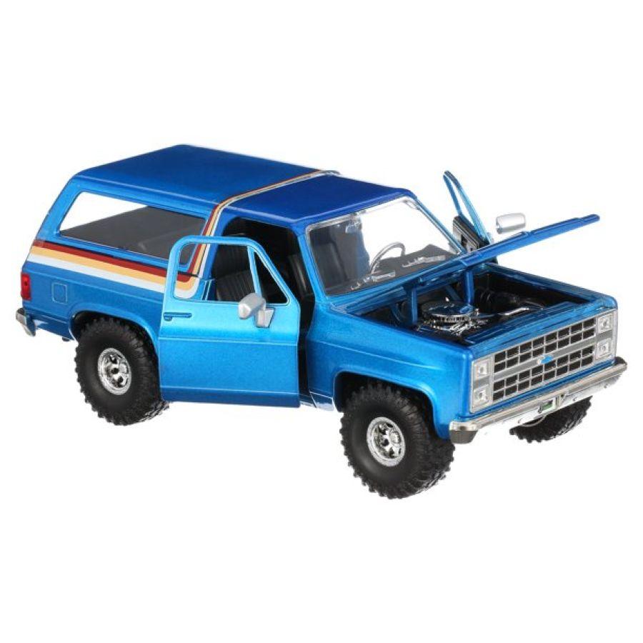 1:24 1980 Chevrolet K5 Blazer -- Blue w/Extra Wheels -- JADA: Just Tru