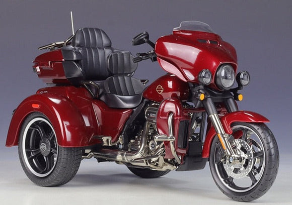 1:12 Harley-Davidson 2021 CVO Tri Glide Trike -- Maroon -- Maisto Motorbike