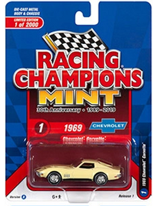 1:64 1969 Chevrolet Corvette -- Cream -- Johnny Lightning